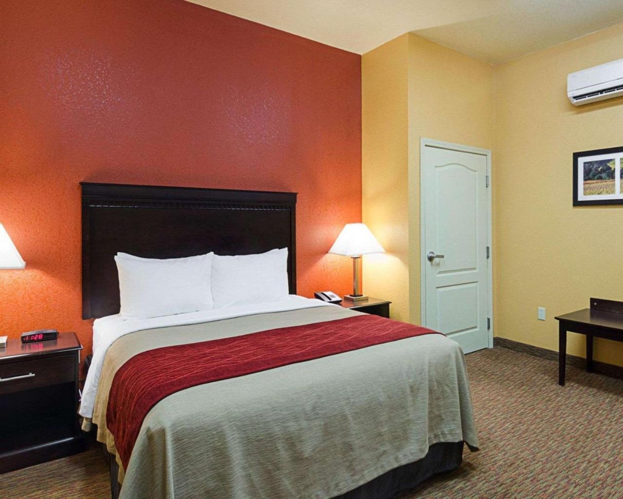 Comfort Inn & Suites Orange - Montpelier Dış mekan fotoğraf