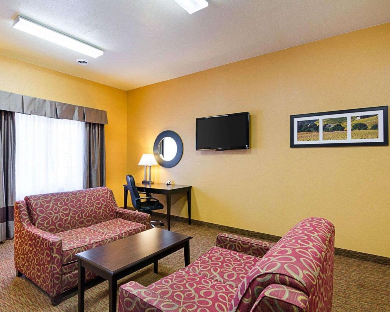 Comfort Inn & Suites Orange - Montpelier Dış mekan fotoğraf